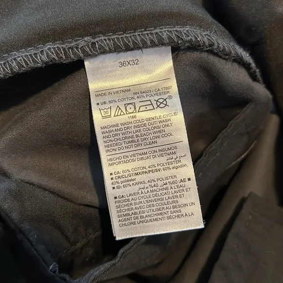 Old Navy Straight Ultimate Tech Built-In Flex Chino Pants - Picture 4 of 13